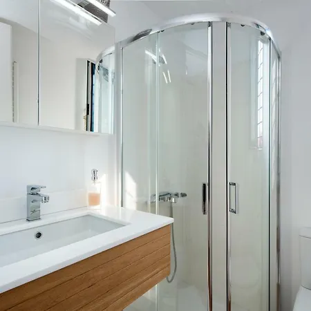 Ararat House * Barbati